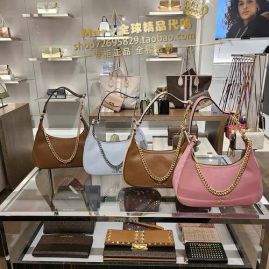 Picture of Michael Kors Lady Handbags _SKUfw114341095fw